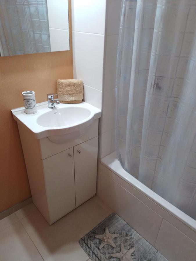 Appartamento Departamento Centrico Ana Ushuaia Esterno foto