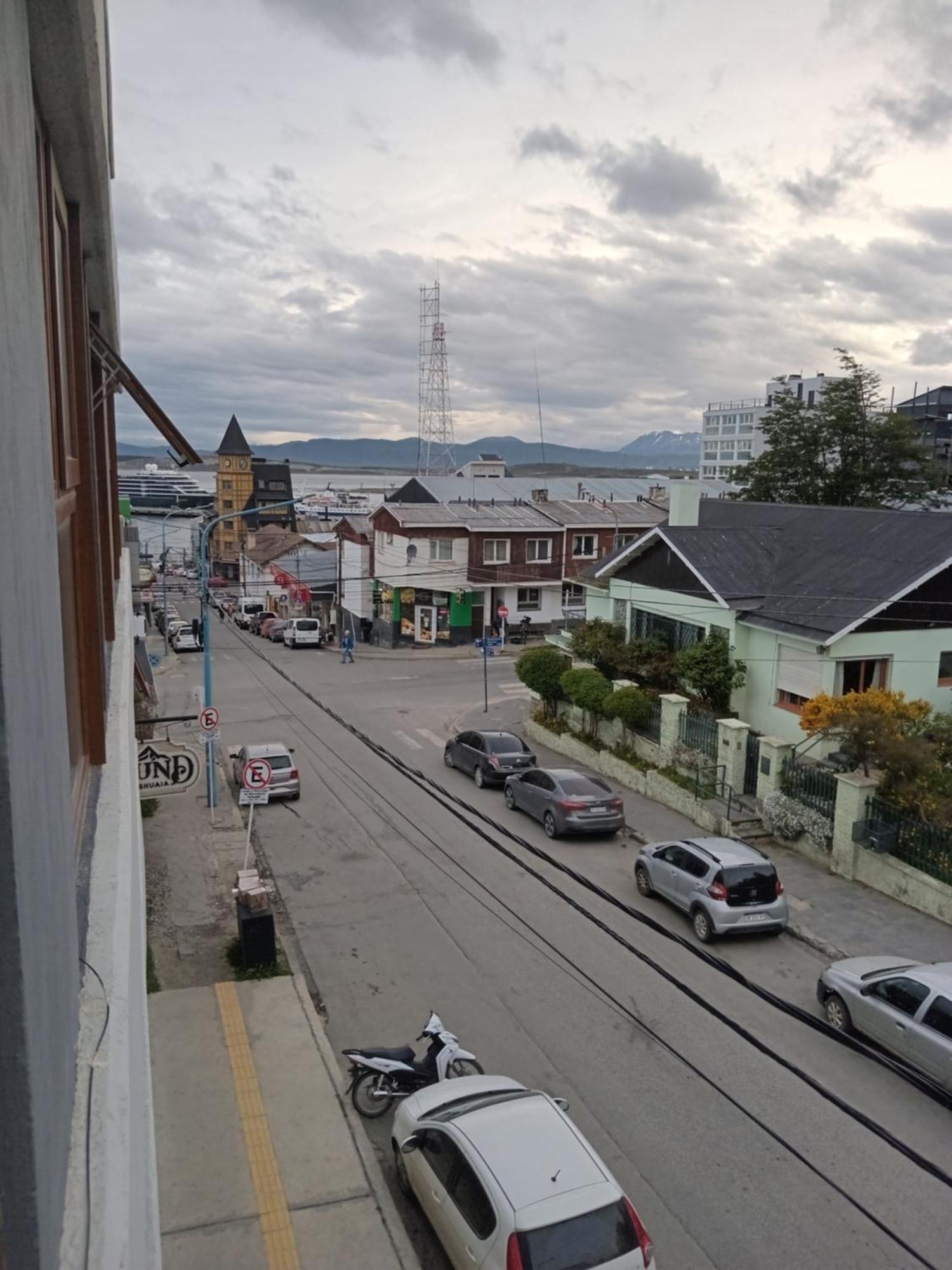 Appartamento Departamento Centrico Ana Ushuaia Esterno foto